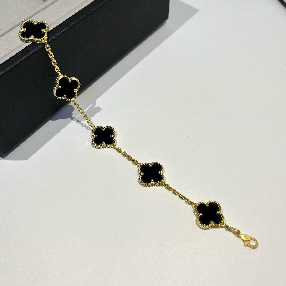 [⭐Lioran] CLOVER 5 MOTIF ONYXS BRACELET COLLECTION