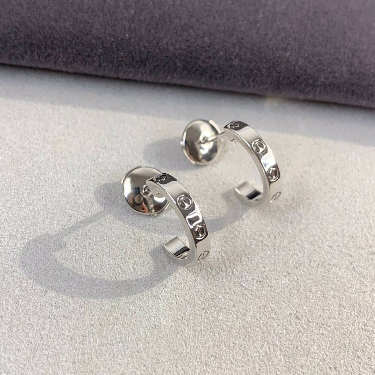 [⭐Lioran]LOVE EARRINGS 2.65MM SILVER