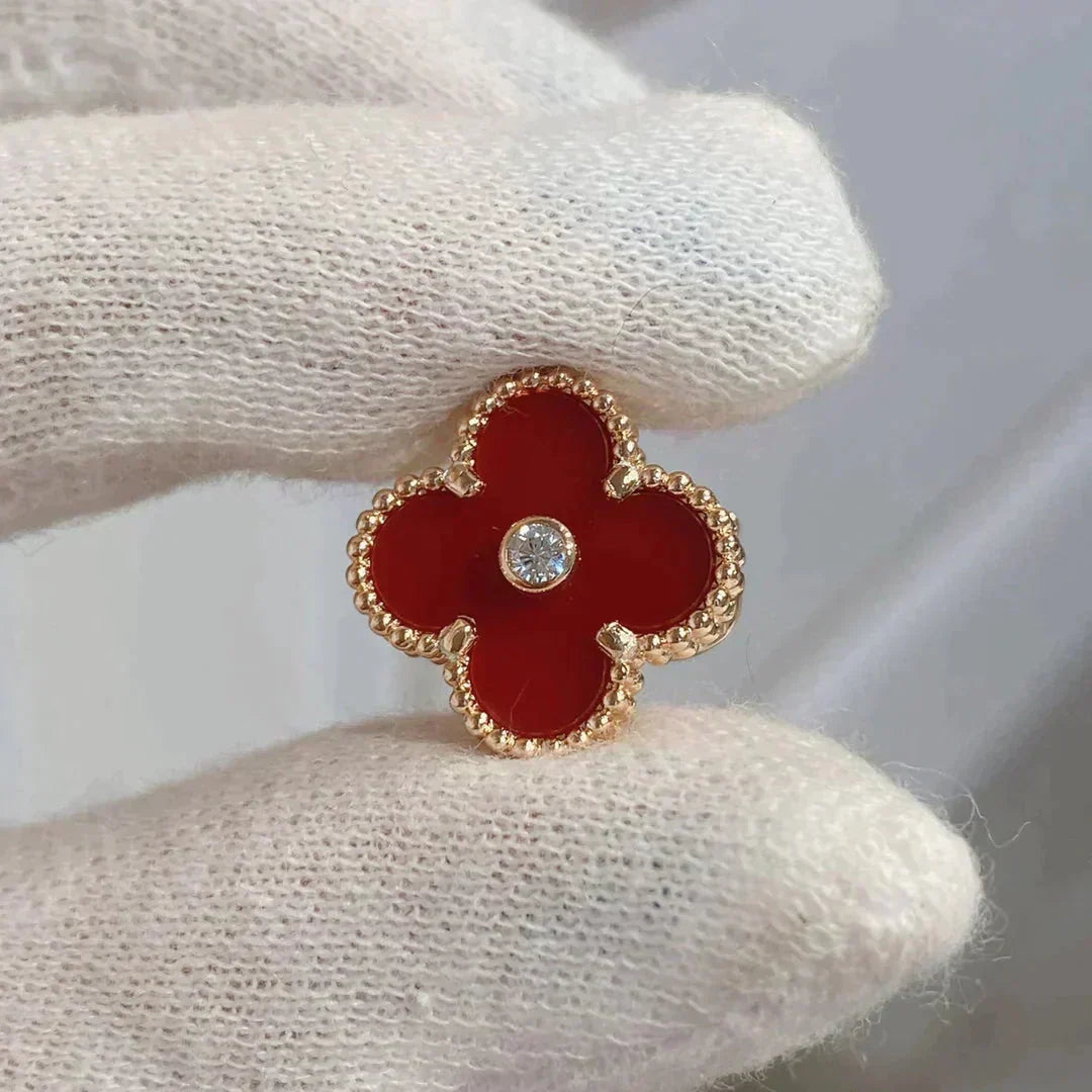 [⭐Lioran]CLOVER MEDIUM 1 MOTIFS CARNELIAN  DIAMOND earrings