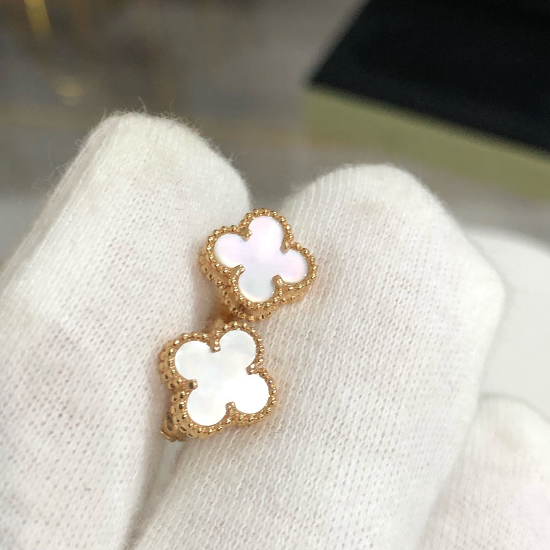 [⭐Lioran]CLOVER MINI GOLD EARRINGS