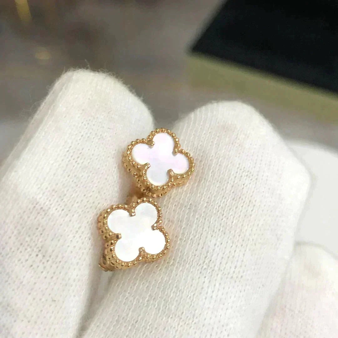 [⭐Lioran]CLOVER MINI 9.5MM WHITE MOP EARRINGS