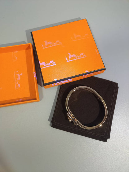 [⭐Lioran]H ORANGE BRACELET