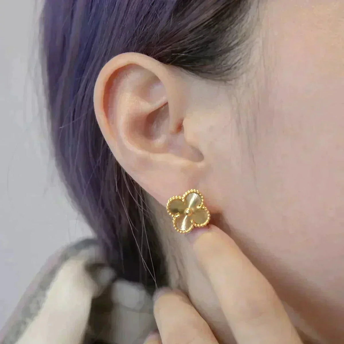 [⭐Lioran]CLOVER MEDIUM 1 MOTIFS LASER EARRINGS