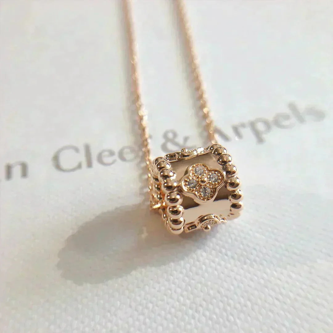 [⭐Lioran]PERLEE PEDANT NECKLACE GOLD / ROSE GOLD