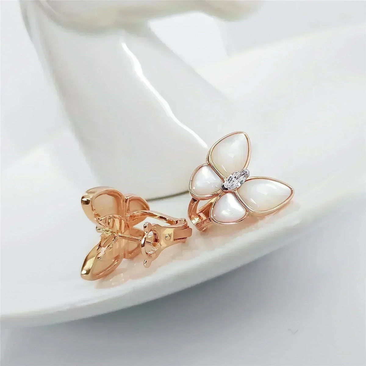 [⭐Lioran]BUTTERFLY MOP DIAMOND EARRINGS