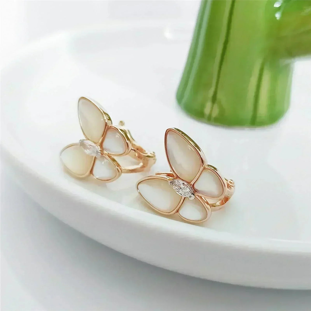[⭐Lioran]BUTTERFLY MOP DIAMOND EARRINGS