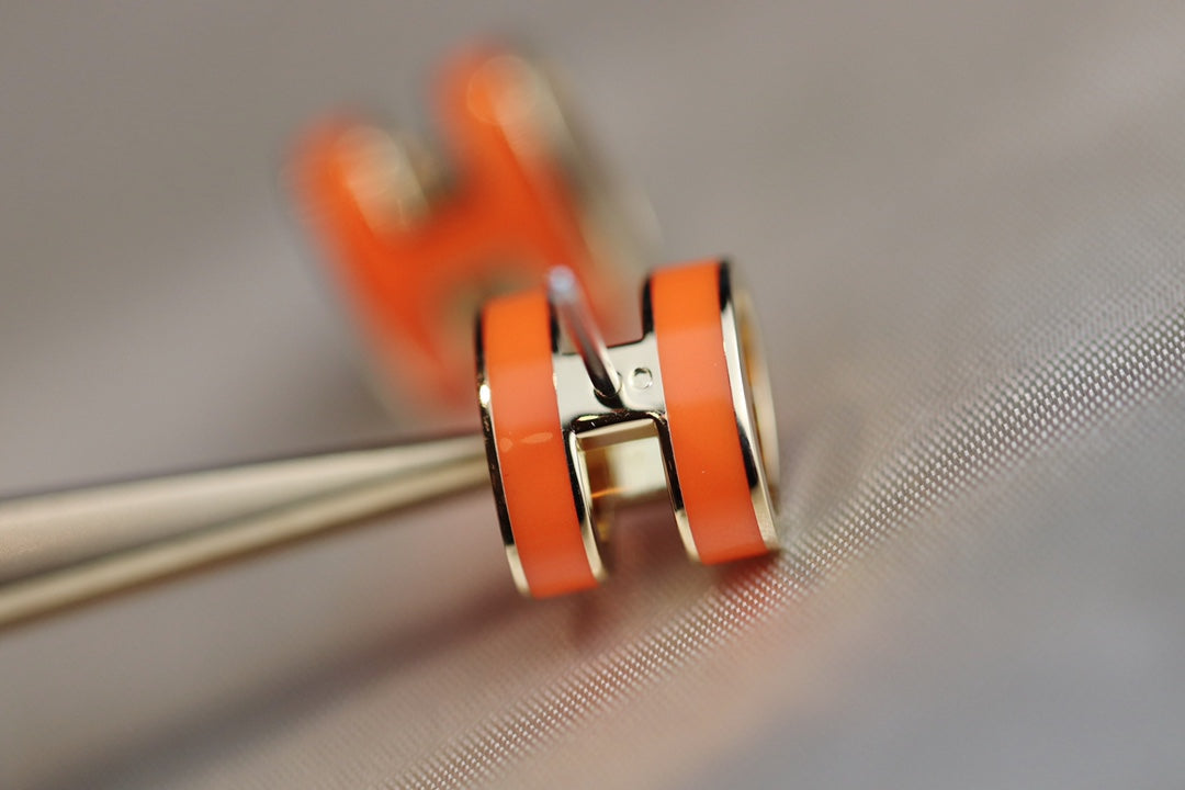 [⭐Lioran]MINI POP H EARRINGS ORANGE