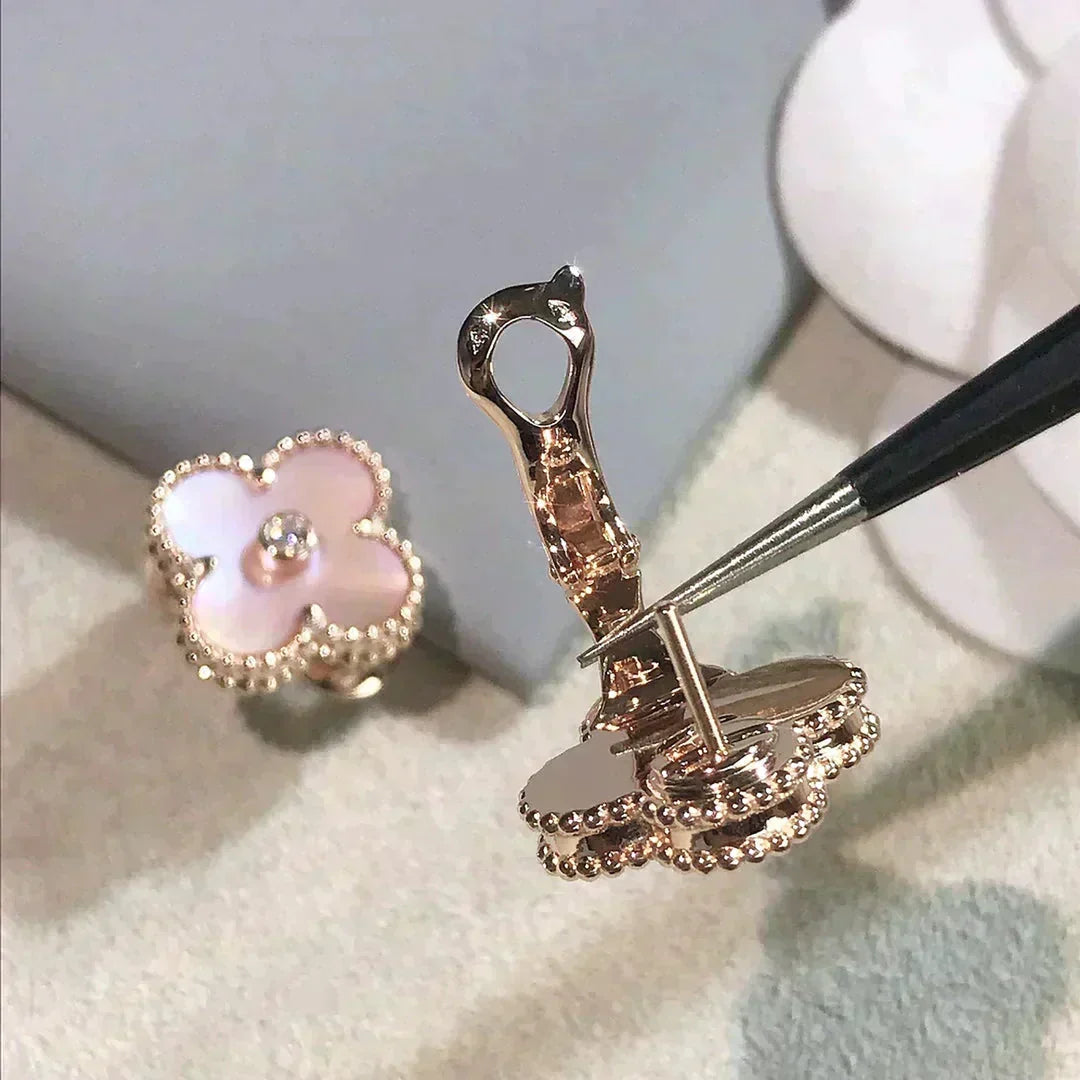 [⭐Lioran]CLOVER MEDIUM 1 MOTIFS  PINK MOP DIAMOND EARRINGS