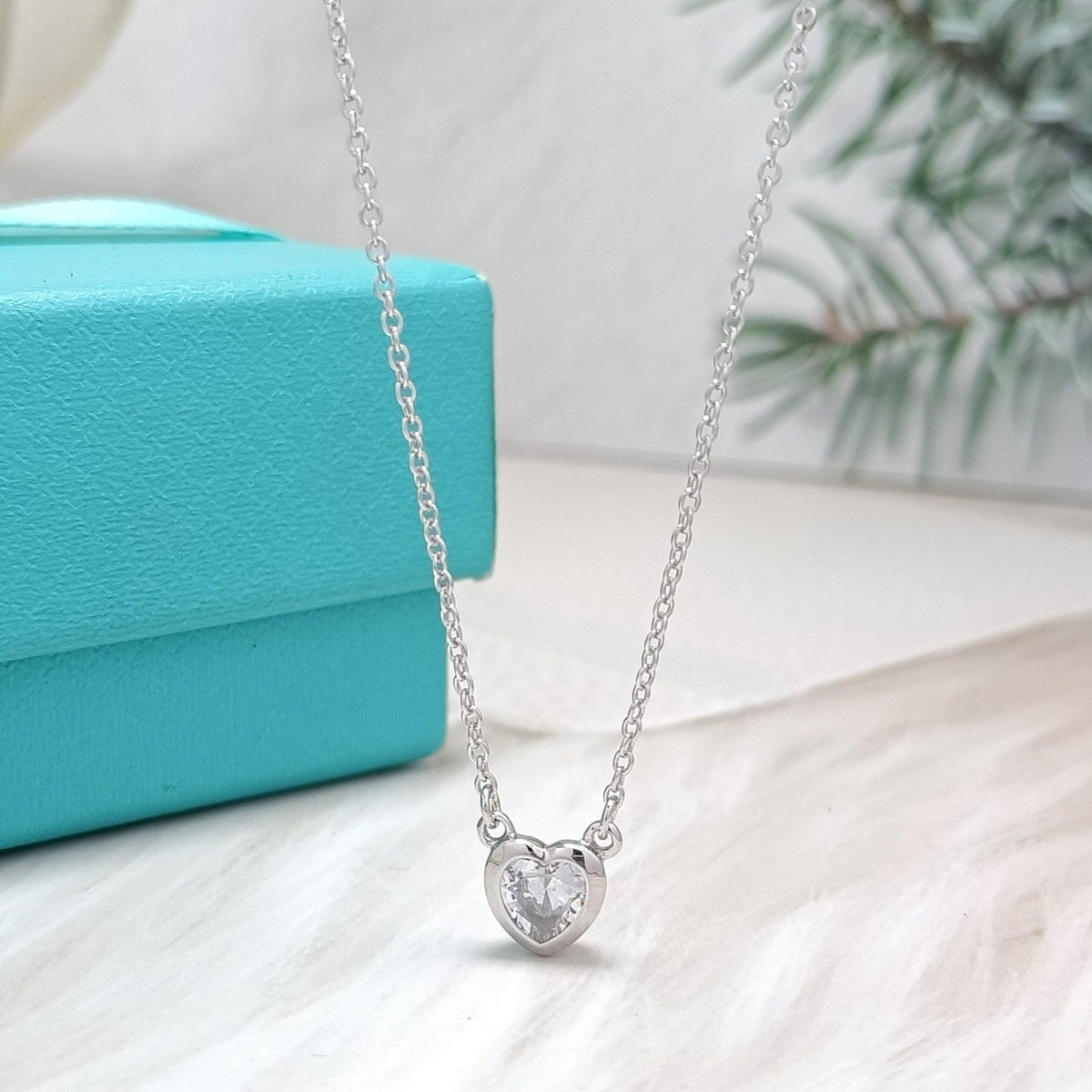 [Lioran]HEART BIG DIAMOND NECKLACE