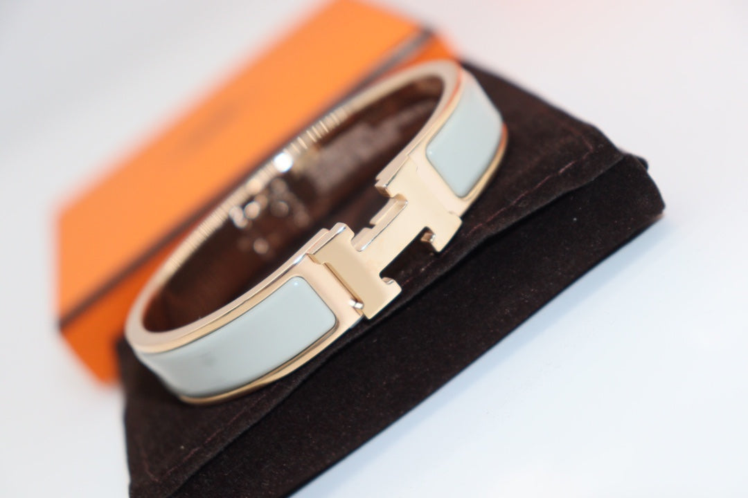 [⭐Lioran]H LIGHT BLUE BRACELET