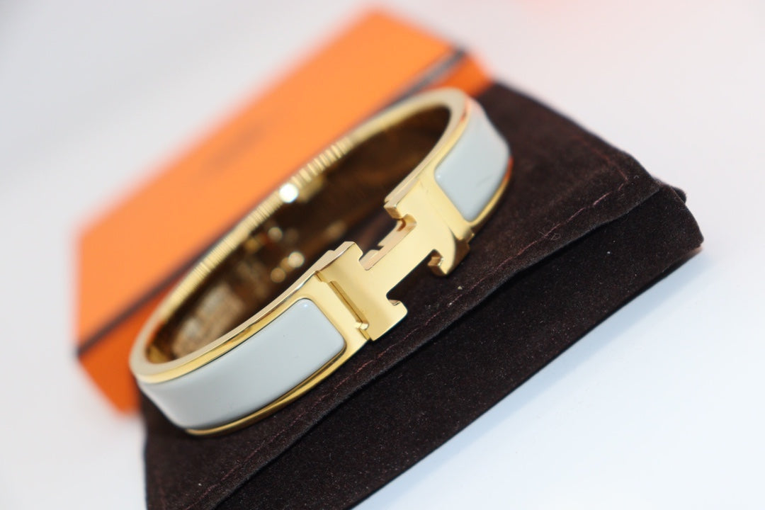 [⭐Lioran]H LIGHT BLUE BRACELET