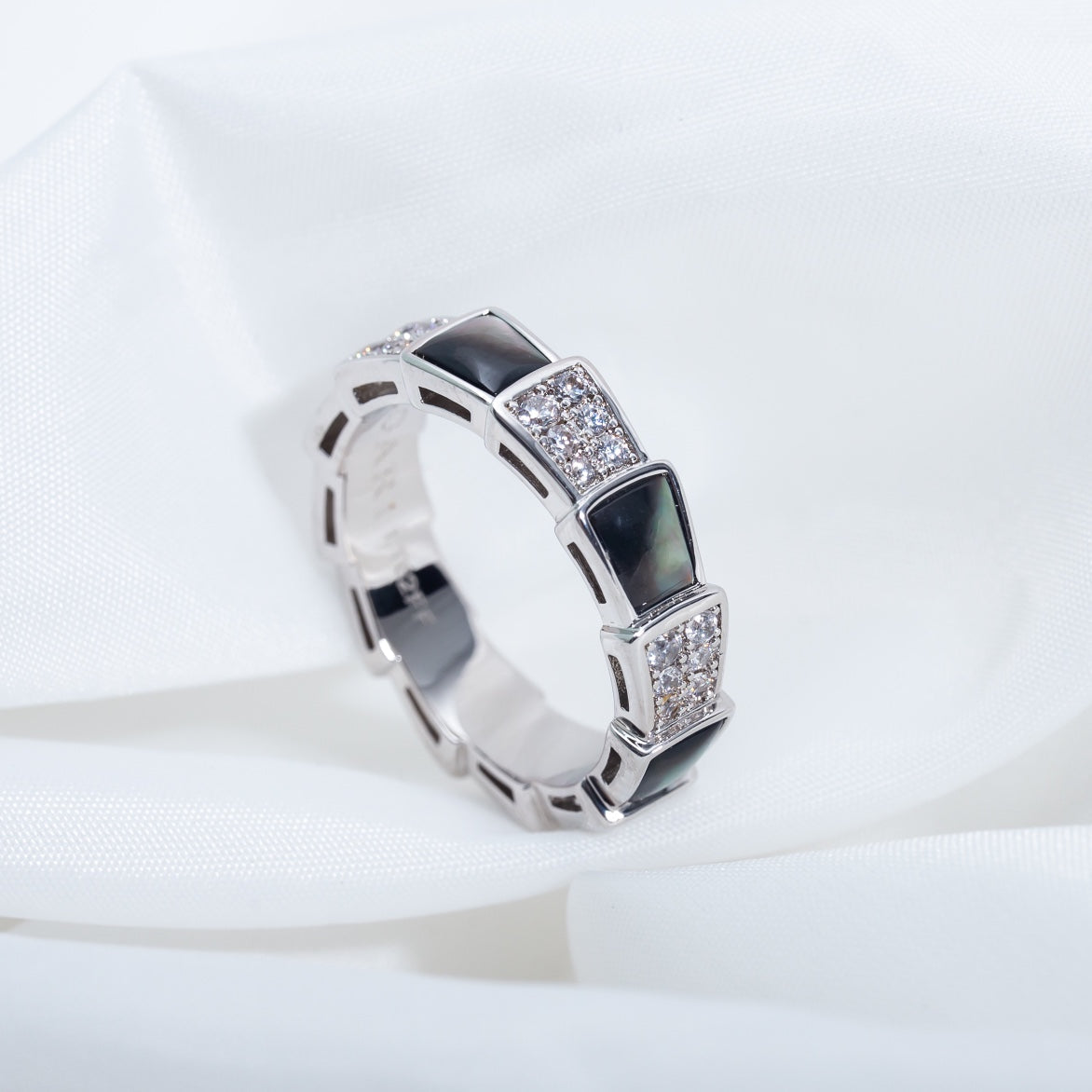 [⭐Lioran]SERPENTI RING SILVER DIAMOND BLACK MOP 4MM