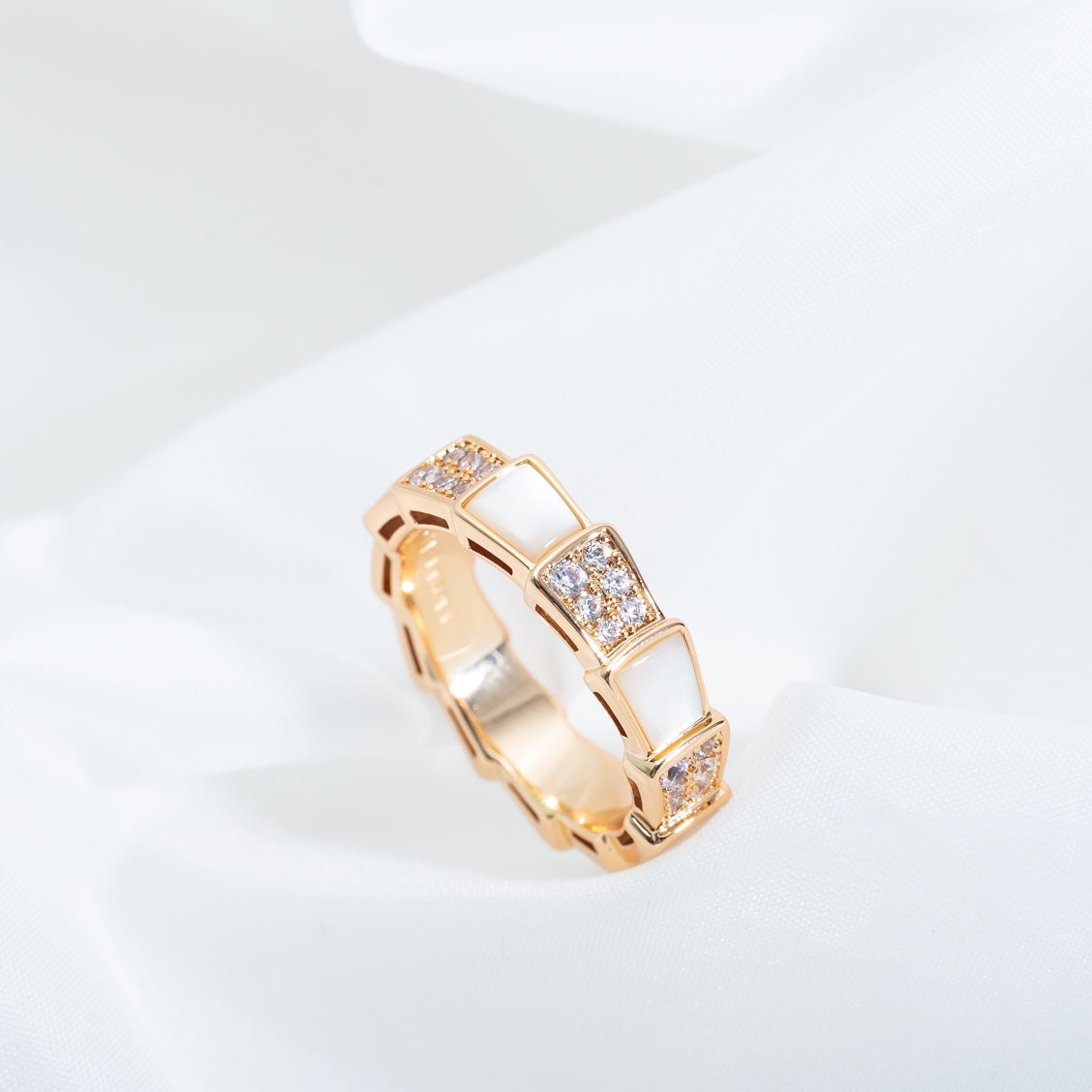 [⭐Lioran]SERPENTI RING PINK GOLD MOP DIAMOND PAVED 4MM