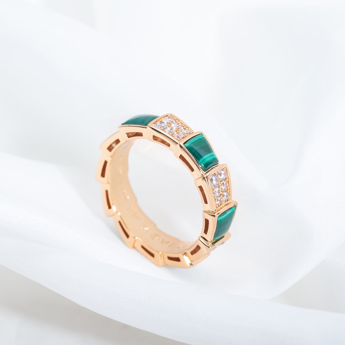[⭐Lioran]SERPENTI RING PINK GOLD MALACHITE DIAMOND PAVED 4MM