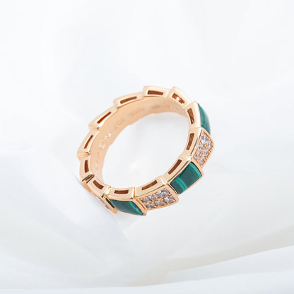 [⭐Lioran]SERPENTI RING PINK GOLD MALACHITE DIAMOND PAVED 4MM