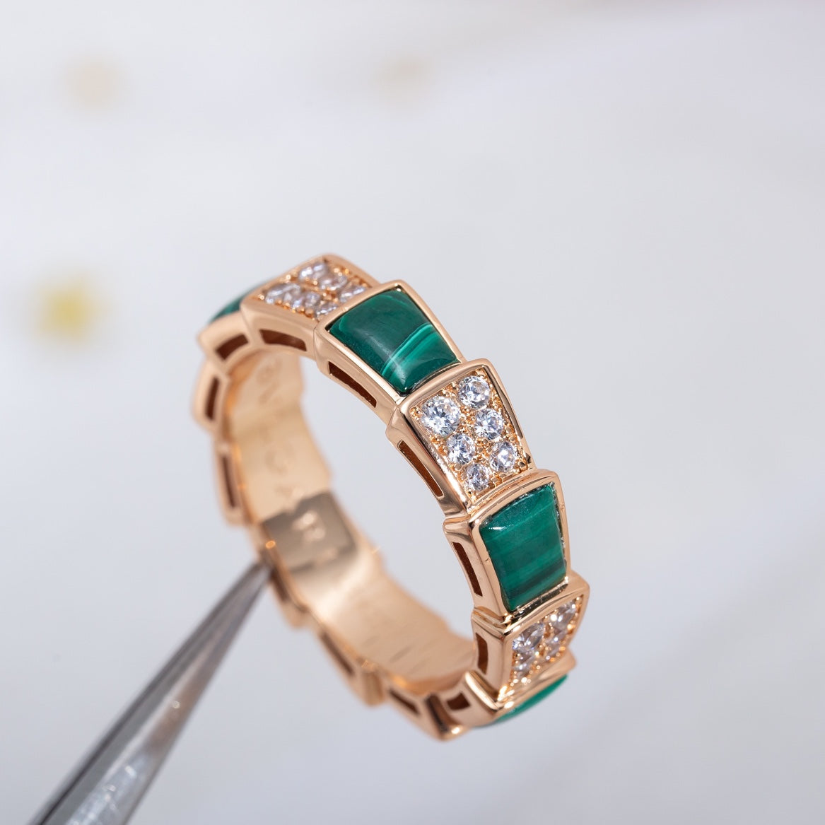 [⭐Lioran]SERPENTI RING PINK GOLD MALACHITE DIAMOND PAVED 4MM