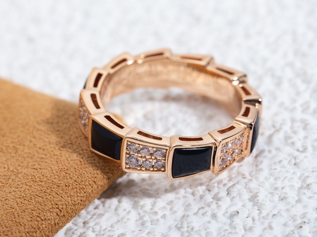 [⭐Lioran]SERPENTI RING PINK GOLD BLACK MOP DIAMOND PAVED 4MM