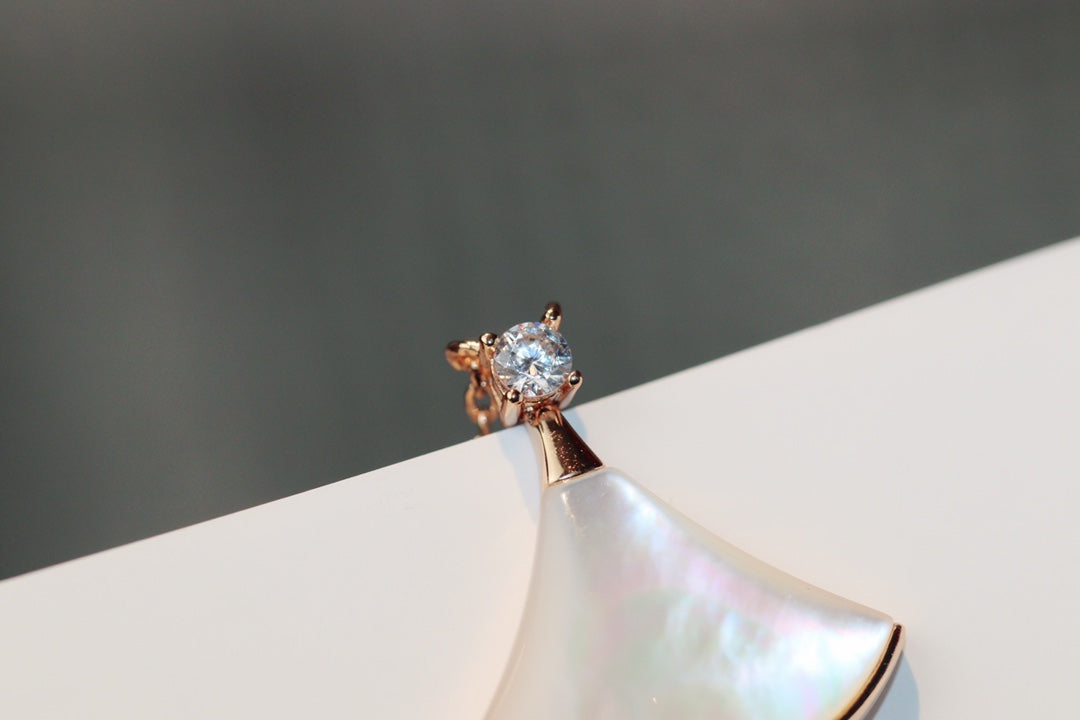 [⭐Lioran]DREAM NECKLACE WHITE MOP PINK GOLD 1 DIAMOND