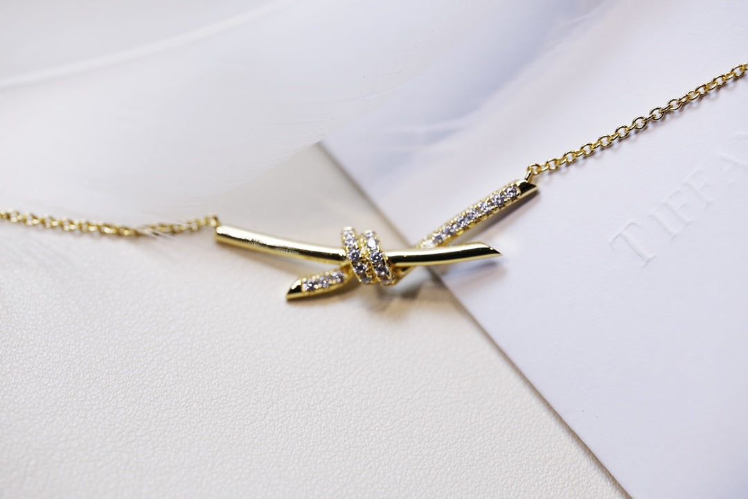 [Lioran]KNOT NECKLACE GOLD DIAMONDS
