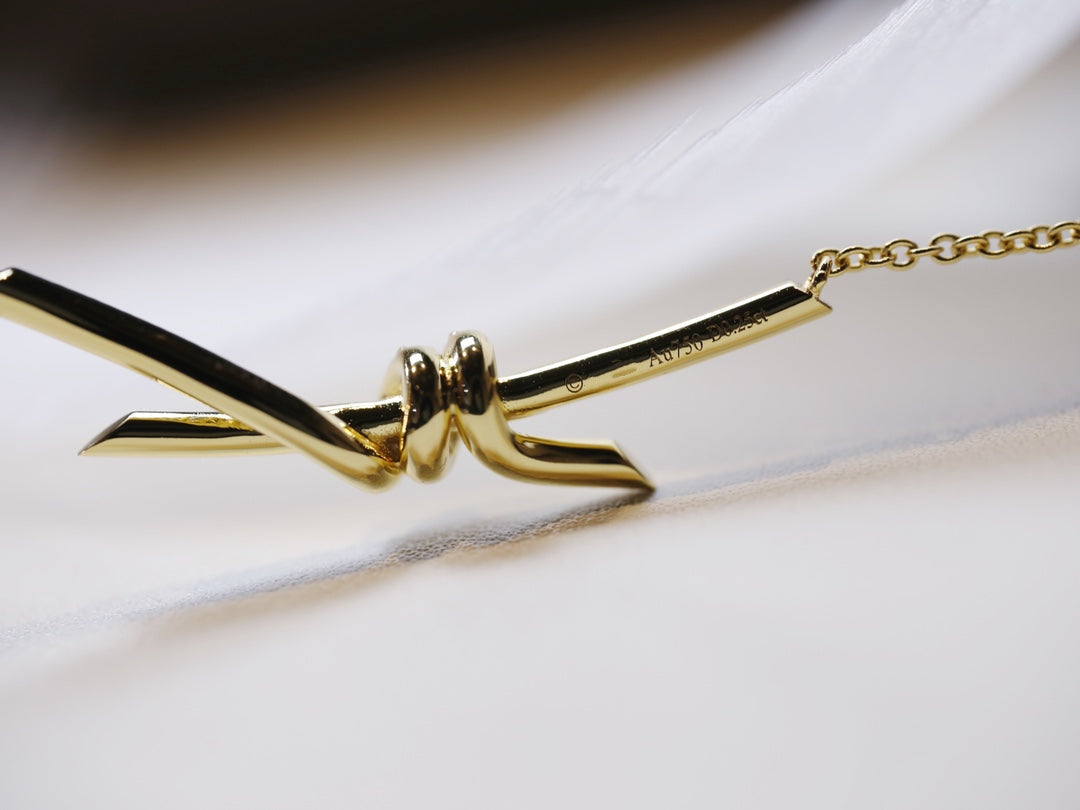 [Lioran]KNOT NECKLACE GOLD DIAMONDS