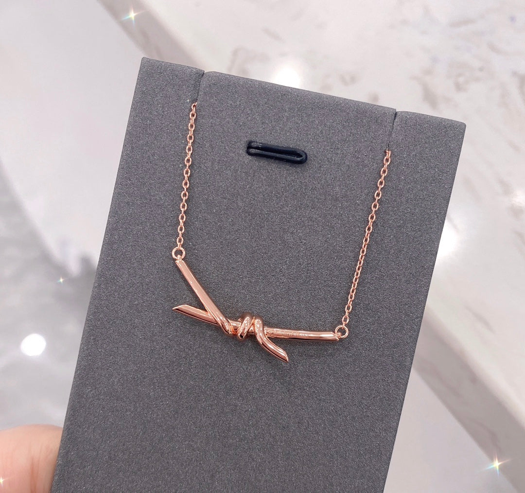[Lioran]KNOT NECKLACE DIAMONDS