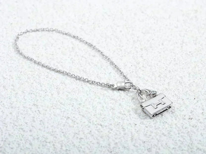 [⭐Lioran]AMULETTE PEDANT SILVER NECKLACE