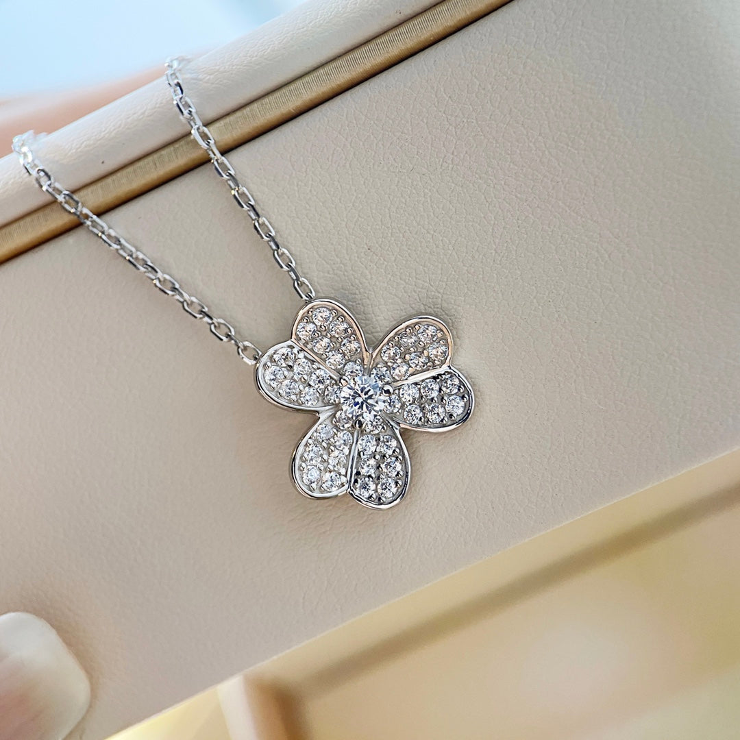 [⭐Lioran]CLOVER DIAMOND NECKLACE SILVER