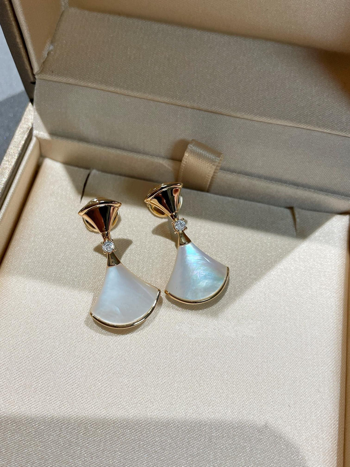 [⭐Lioran]DREAM MOP 1 DIAMOND EARRINGS