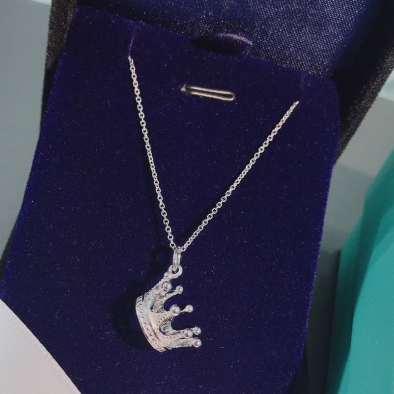 [Lioran]CROWN PEDANT NECKLACE