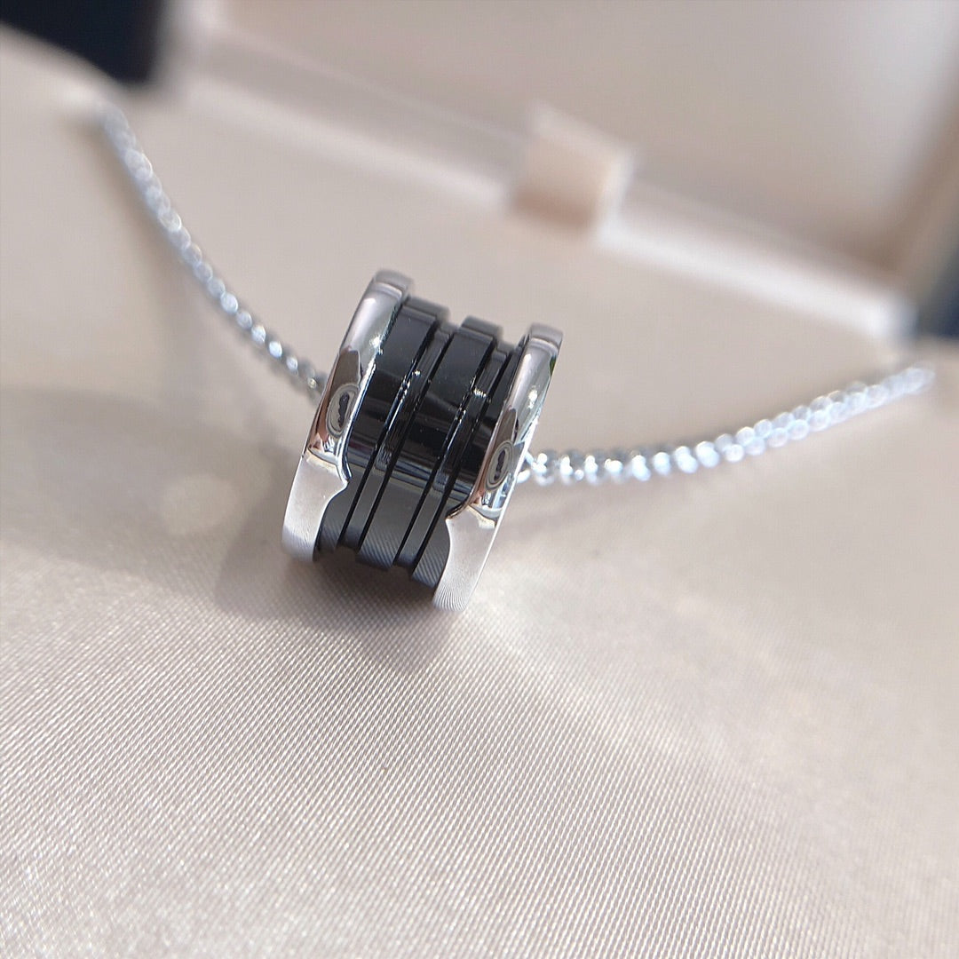 [⭐Lioran]ZERO 1 BLACK CERAMIC SILVER NECKLACE