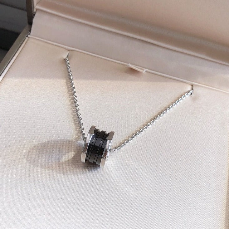 [⭐Lioran]ZERO 1 BLACK CERAMIC SILVER NECKLACE