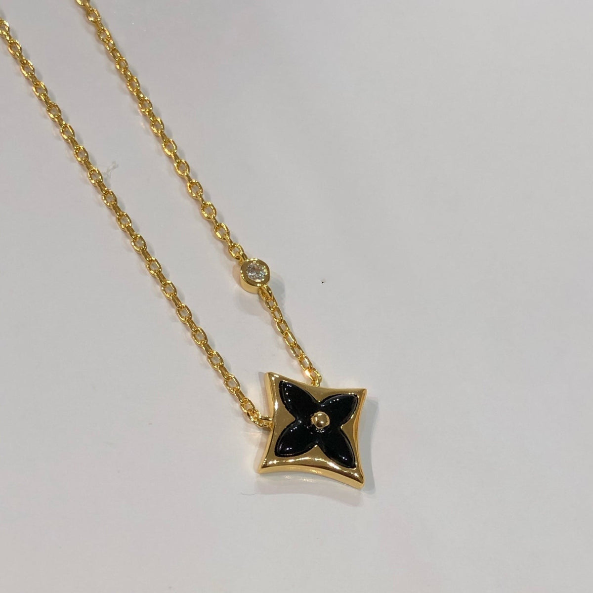 [⭐Lioran]STAR BLACK MOP NECKLACE