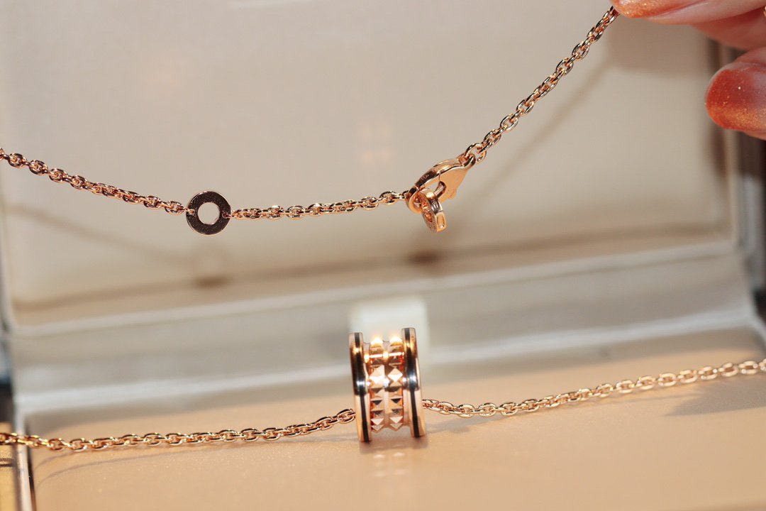 [⭐Lioran]ZERO 1 ROCK PEDANT PINK GOLD BLACK NECKLACE