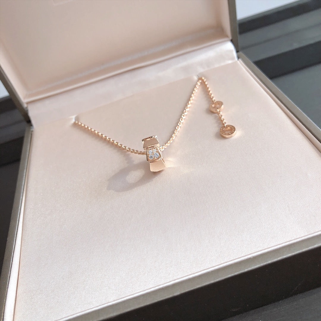 [⭐Lioran]SERPENTI PEDANT DIAMOND PINK GOLD NECKLACE