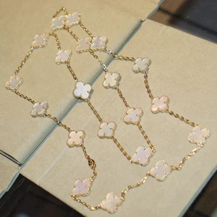 [⭐Lioran]CLOVER 20 MOTIFS WHITE MOP NECKLACE