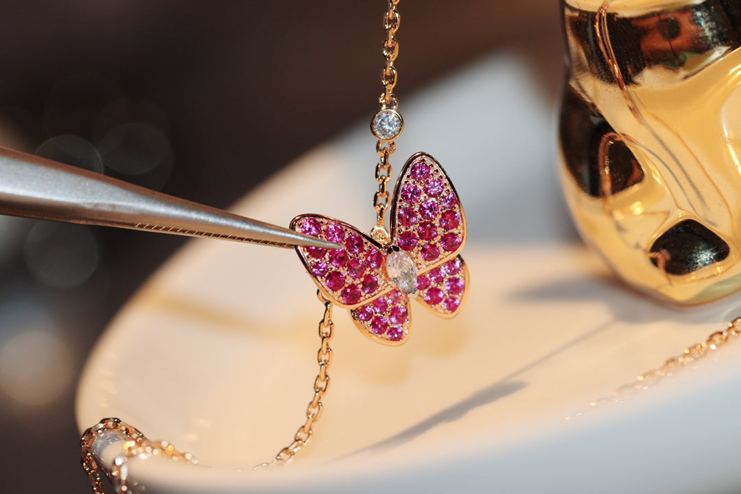 [⭐Lioran]BUTTERFLY RED DIAMOND ROSE GOLD NECKLACE