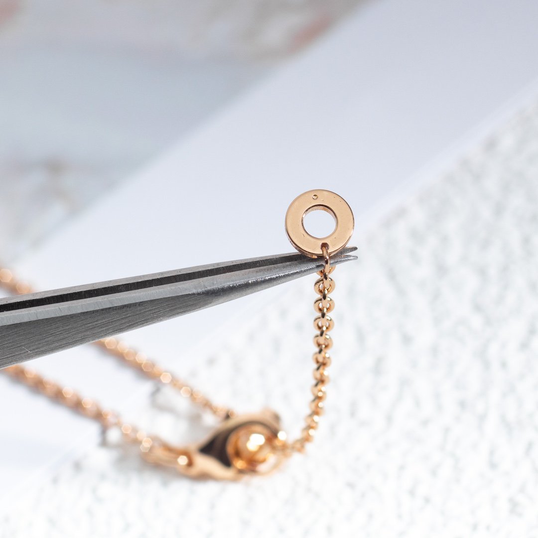 [⭐Lioran]ZERO 1 WHITE CERAMIC PINK GOLD DIAMOND NECKLACE