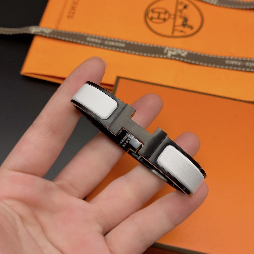[⭐Lioran]H BRACELET 12MM BLACK WHITE CERAMIC