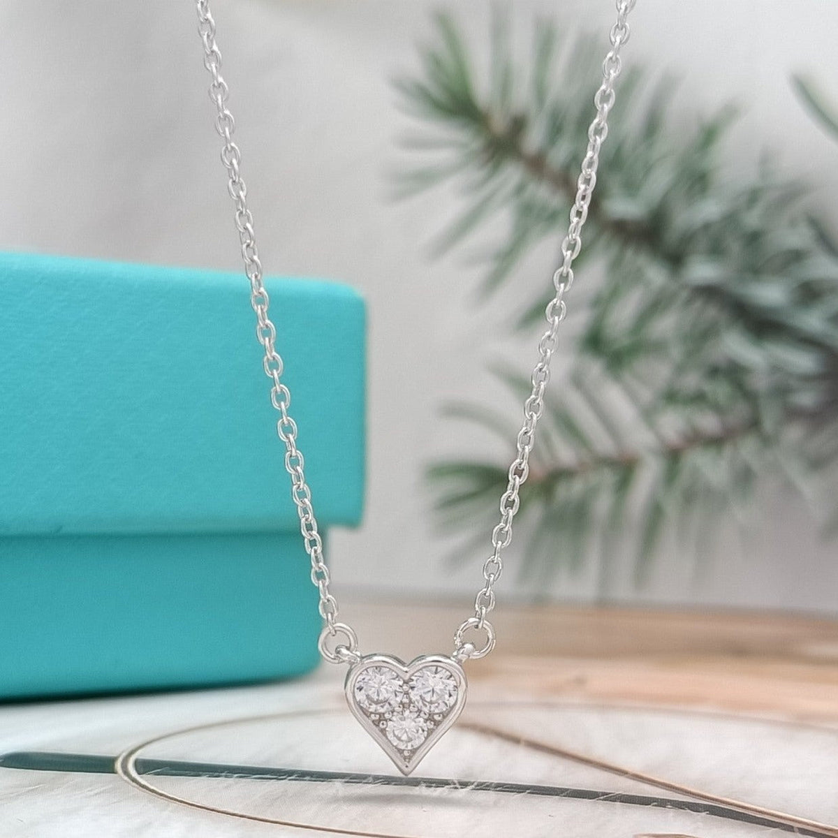 [Lioran]HEART 3 DIAMONDS PEDANT NECKLACE