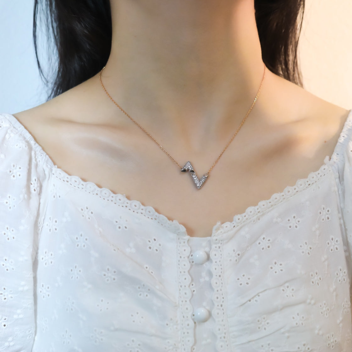 [⭐Lioran]VOLT SILVER DIAMOND PEDANT NECKLACE