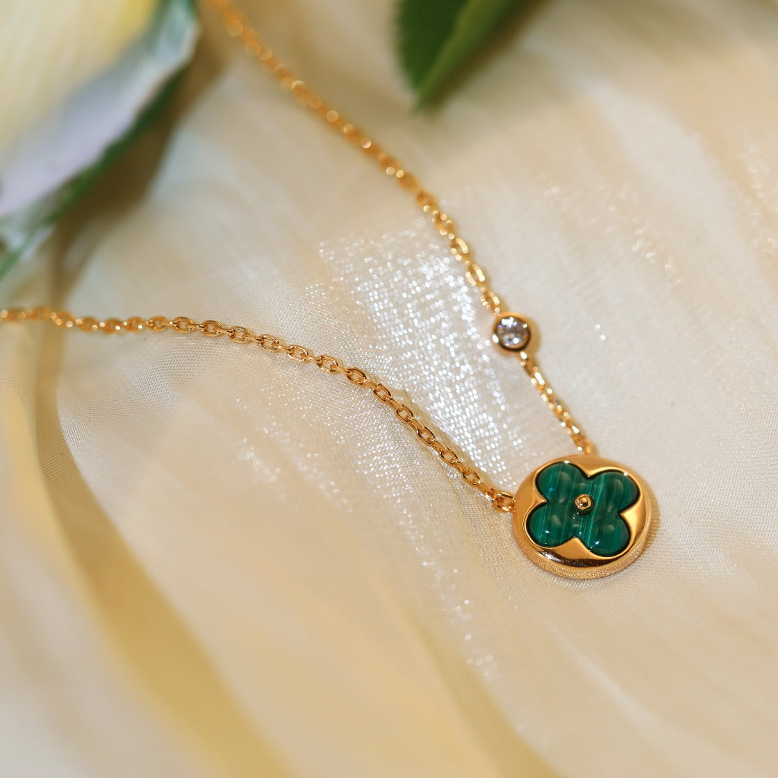 [⭐Lioran]SUN PEDANT PINK GOLD 1 DIAMOND NECKLACE