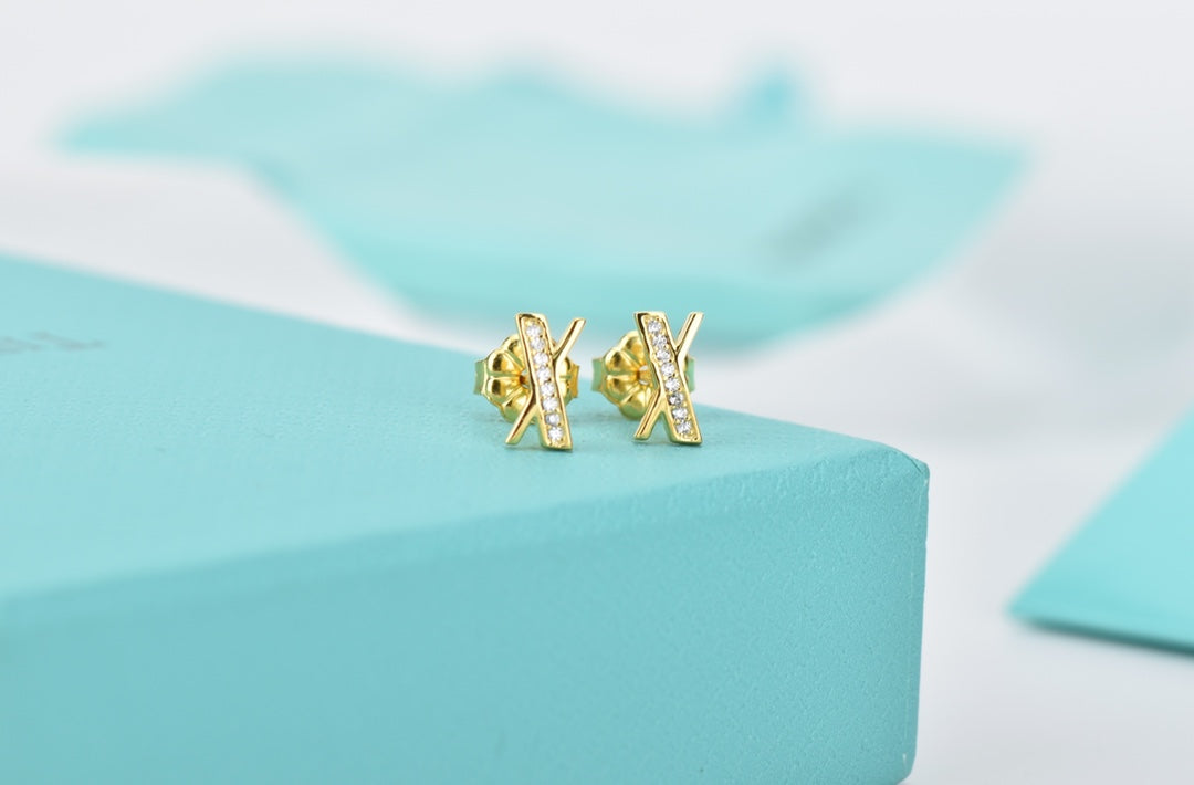 [Lioran]ATLAS DIAMOND STUD EARRINGS