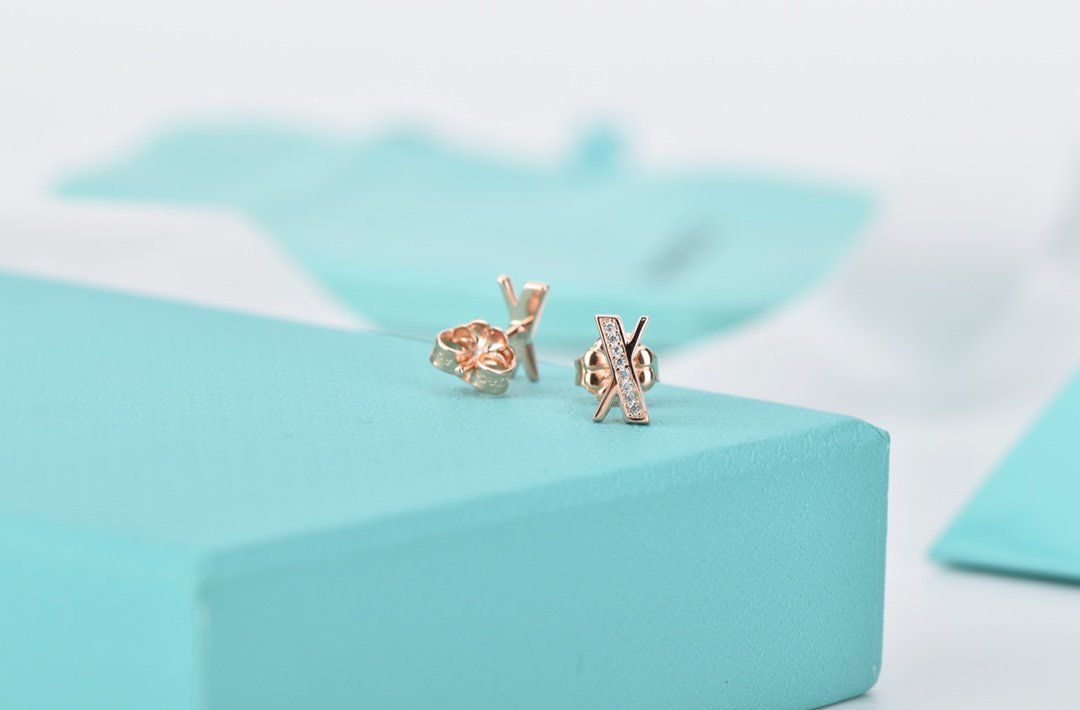[Lioran]ATLAS DIAMOND STUD EARRINGS