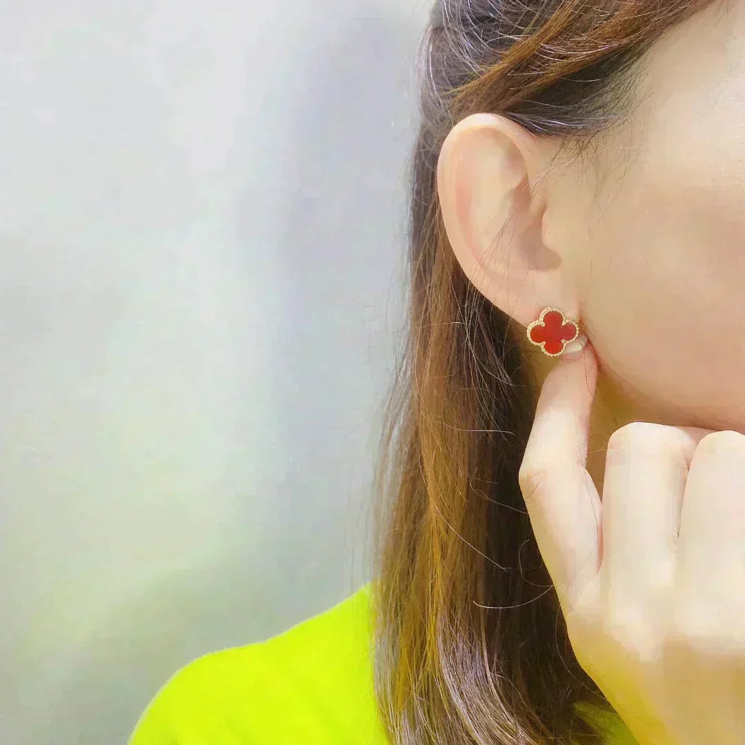 [⭐Lioran]CLOVER MEDIUM 1 MOTIFS CARNELIAN  EARRINGS