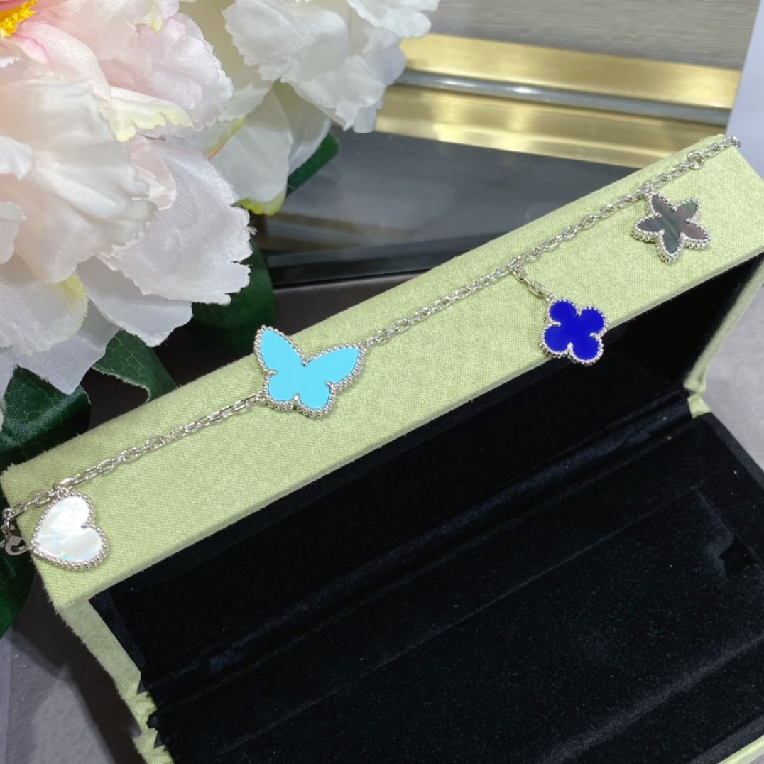 [⭐Lioran]LUCKY SPRING SILVER BRACELET 4 MOTIF