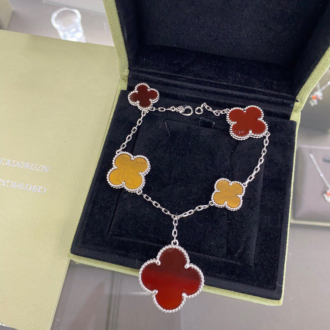 [⭐Lioran]CLOVER 5 MOTIFS SIVLER CARNELIAN TIGER EYE BRACELET