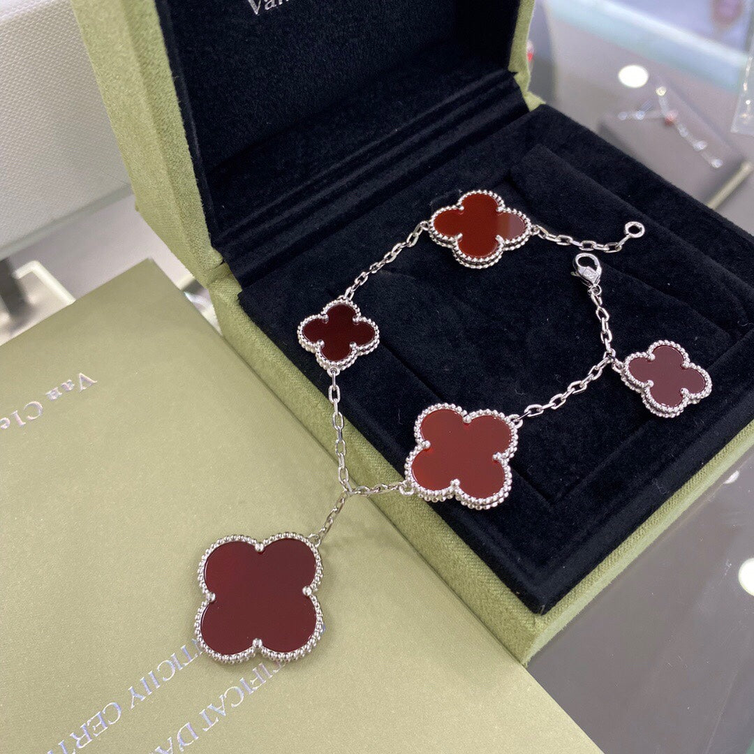 [⭐Lioran]CLOVER 5 MOTIFS SIVLER CARNELIAN BRACELET