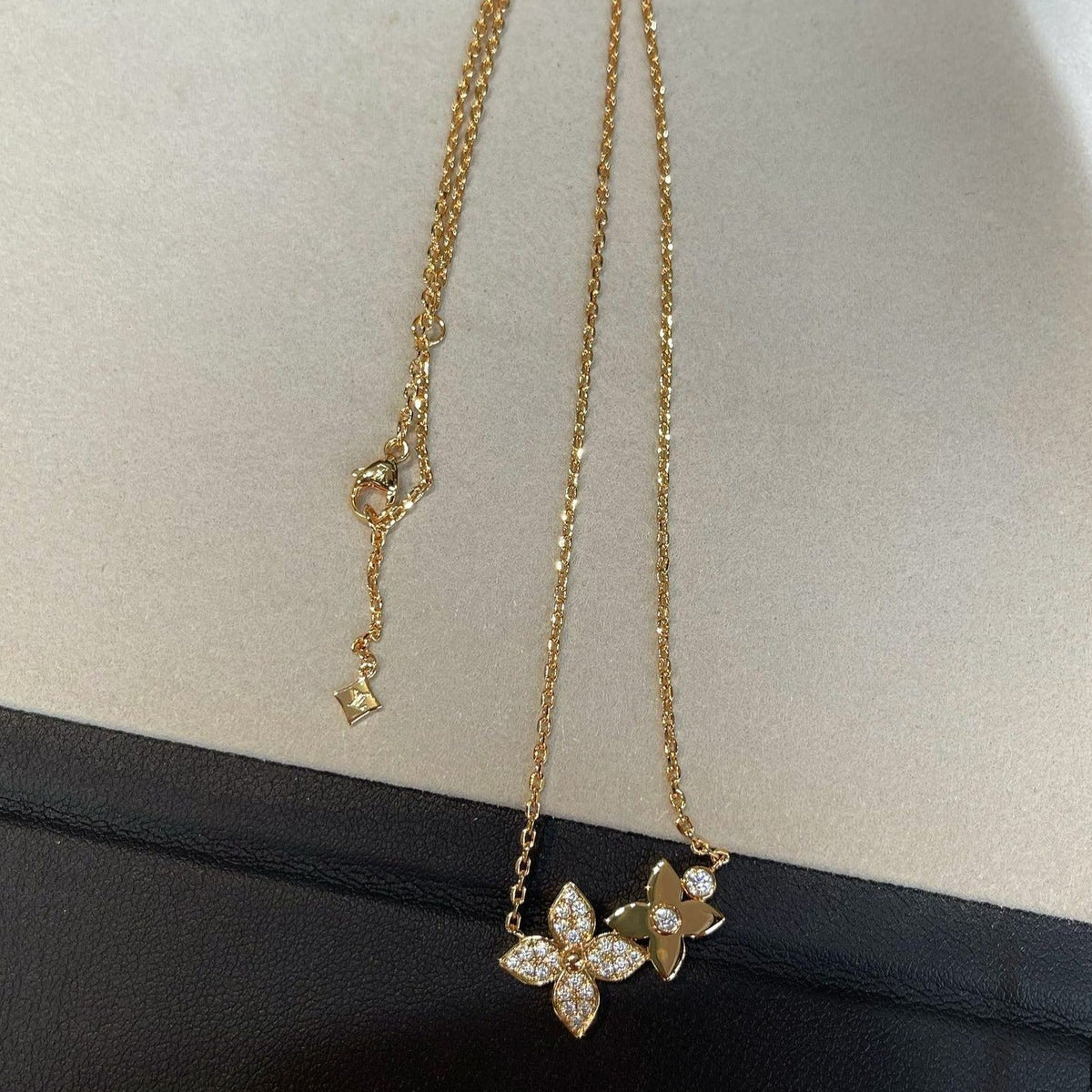 [⭐Lioran]STAR BLOSSOM NECKLACE PINK GOLD DIAMONDS