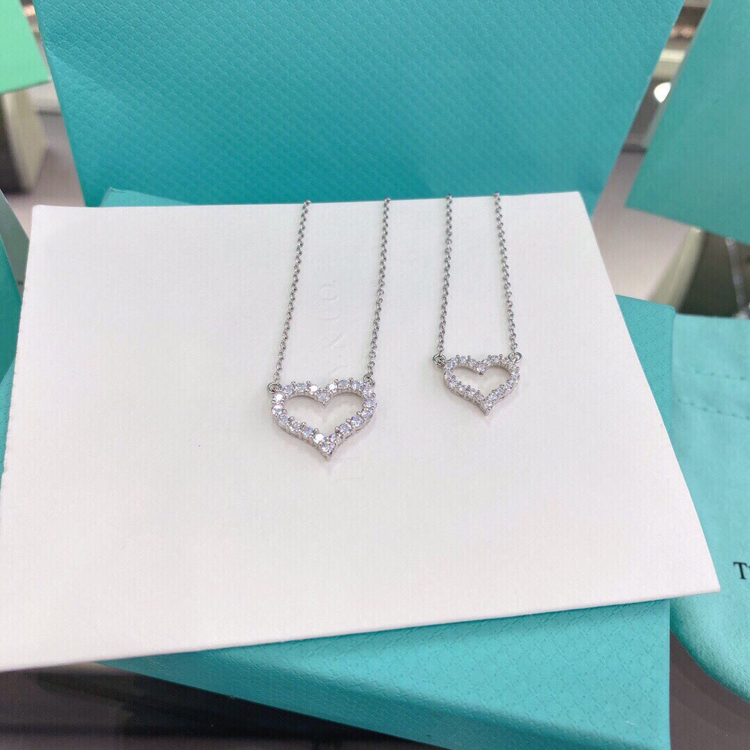 [Lioran]HEART-SHAPED DIAMOND NECKLACE