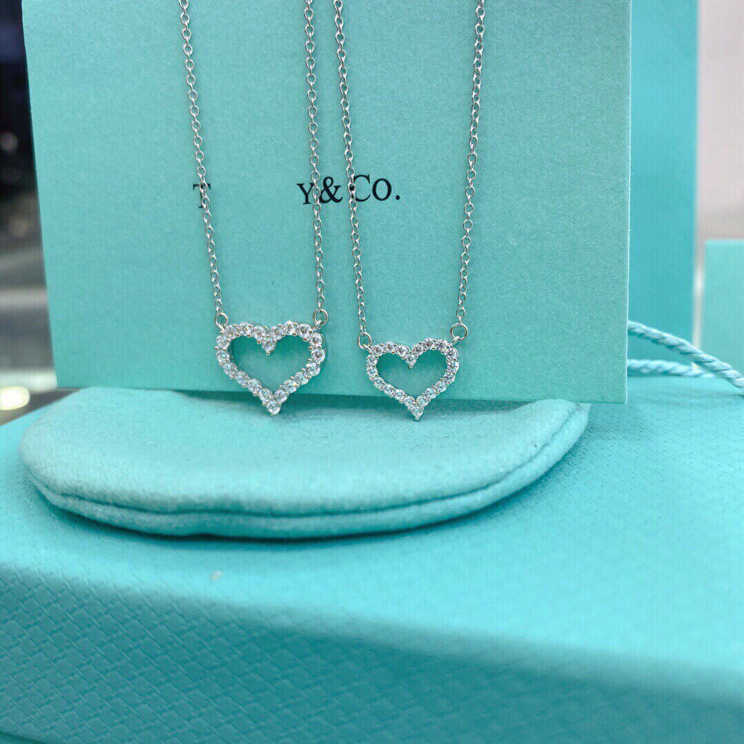 [Lioran]HEART-SHAPED DIAMOND NECKLACE